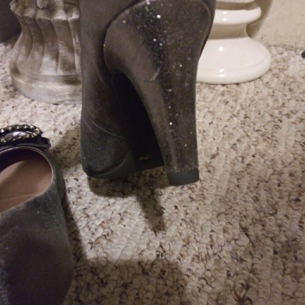 Nurture Julee Silver Leather With Rhinestone Buckle Pumps - Picture 5 of 8